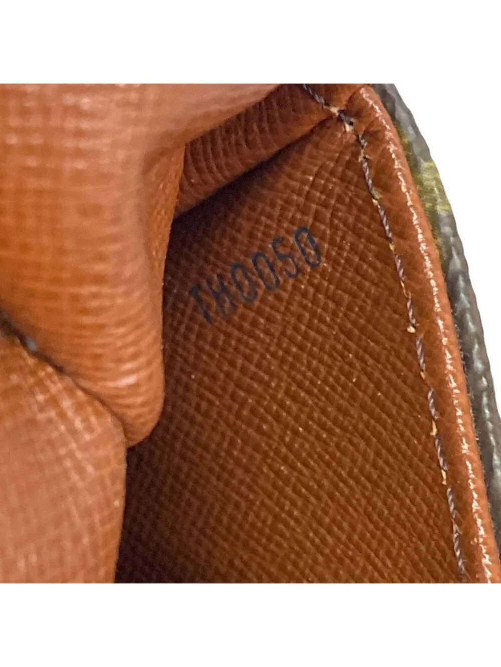 Louis Vuitton Shoulder Bag Monogram Saint-cloud GM